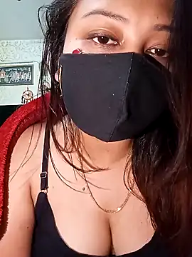 Snapshot of Cute-mona chatting on January 2025 11:06:01 PM Cute-mona online show from January 2025 11:06:01 PM