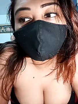 Snapshot of Cute-mona chatting on January 2025 07:46:01 PM Cute-mona online show from January 2025 07:46:01 PM