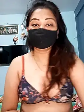 Snapshot of Cute-mona chatting on February 2025 07:45:02 PM Cute-mona online show from February 2025 07:45:02 PM