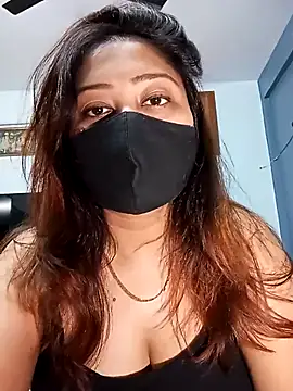 Snapshot of Cute-mona chatting on February 2025 12:25:02 PM Cute-mona online show from February 2025 12:25:02 PM