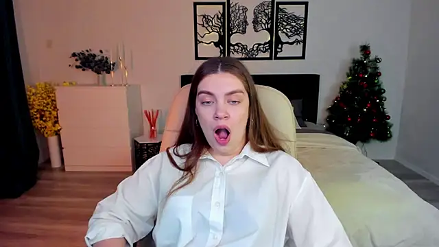 Snapshot of DaniellaLovely chatting on January 2025 01:41:01 PM DaniellaLovely online show from January 2025 01:41:01 PM