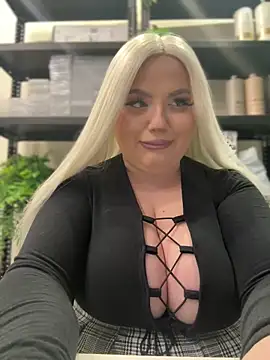 VladaWhite online show from February 2025 01:30:02 PM