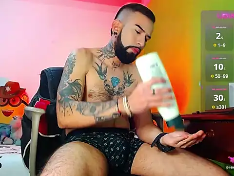 Diilanhott online show from December 2024 10:13:02 PM