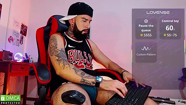 Diilanhott online show from March 2026 11:21:02 PM