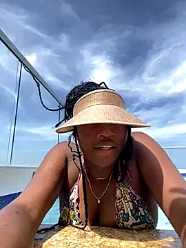 EscorpiLeoncita online show from November 2025 04:40:01 PM