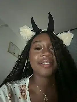 Snapshot of EscorpiLeoncita chatting on August 2026 04:03:01 AM EscorpiLeoncita online show from August 2026 04:03:01 AM