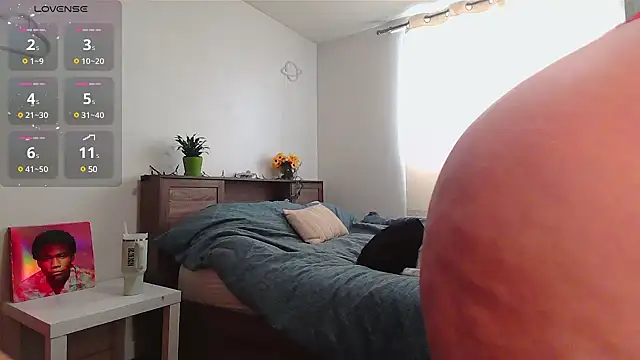 Kittyymaze1 online show from December 2024 04:49:02 PM