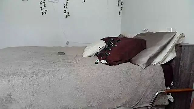 Kittyymaze1 online show from January 2026 08:12:01 PM