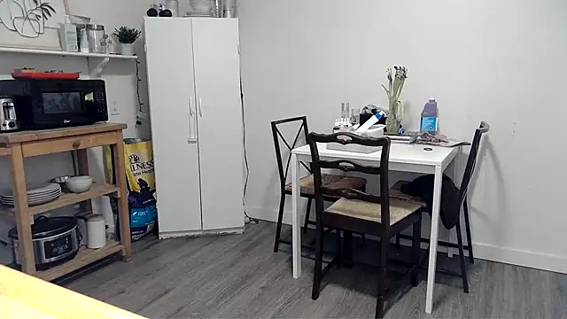 Kittyymaze1 online show from March 2026 11:47:01 AM