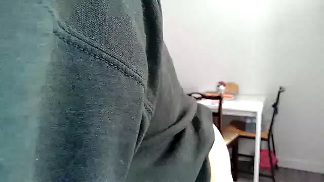 Kittyymaze1 online show from March 2026 01:44:01 PM