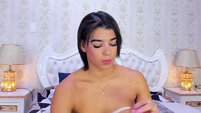 TiaraRosse online show from January 2025 01:52:01 PM