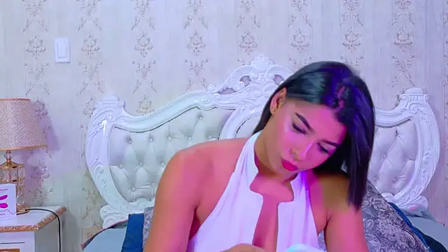 TiaraRosse online show from October 2025 04:10:02 AM