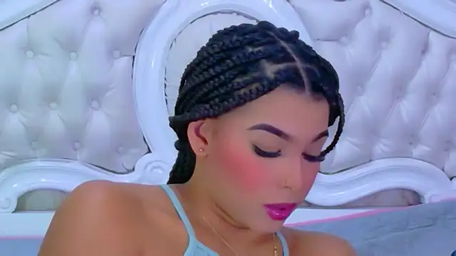 TiaraRosse online show from January 2026 01:04:02 PM