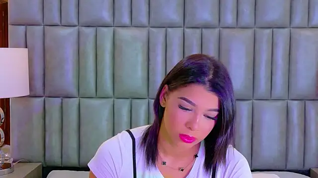 TiaraRosse online show from February 2026 01:10:01 PM