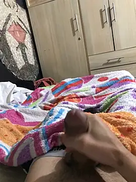 macg96 online show from January 2025 04:47:01 AM