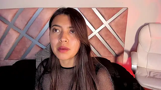 Snapshot of Rebeca_Williams_ chatting on January 2025 02:33:01 AM Rebeca Williams online show from January 2025 02:33:01 AM