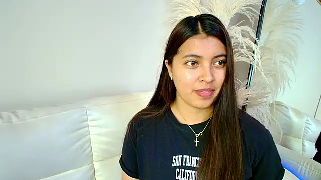 Snapshot of Rebeca_Williams_ chatting on February 2025 10:26:02 PM Rebeca Williams online show from February 2025 10:26:02 PM