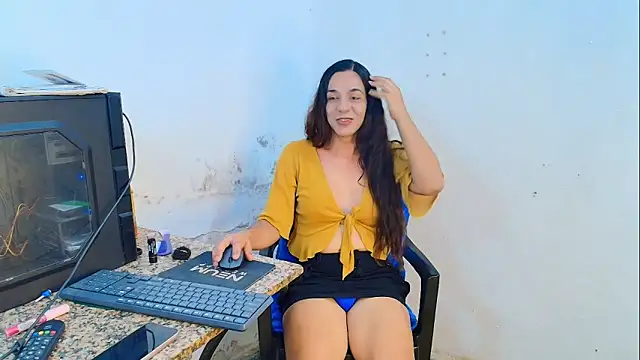 Oh Tique online show from April 2026 07:40:02 PM