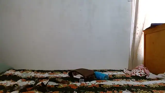 kittenlizz online show from January 2025 05:41:01 PM