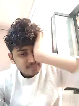 Snapshot of heartless__95 chatting on March 2025 09:01:02 AM heartless 95 online show from March 2025 09:01:02 AM