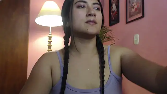 bunnyemilyrose36 online show from April 2026 02:53:01 PM