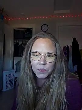 Snapshot of MissyLovexxx chatting on January 2025 04:16:01 PM MissyLovexxx online show from January 2025 04:16:01 PM