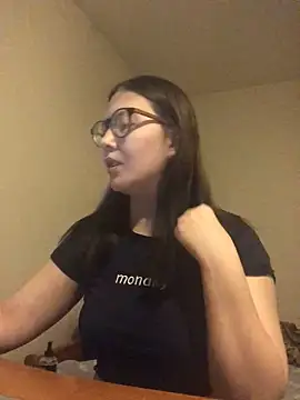 Prudie Gabriella online show from February 2025 05:17:02 PM