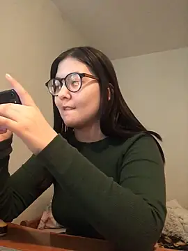 Prudie Gabriella online show from March 2025 12:33:02 PM