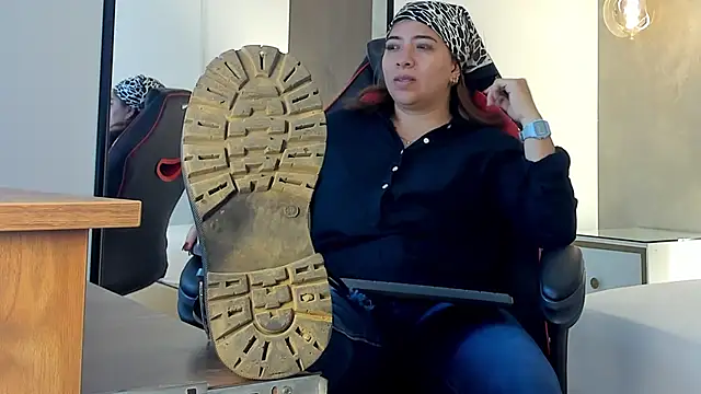 alma fenix online show from November 2025 12:28:02 PM