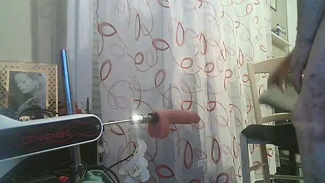 cyril020202 online show from April 2026 11:29:02 PM