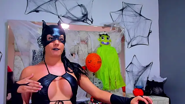 ZachaTompson online show from October 2025 09:49:02 PM