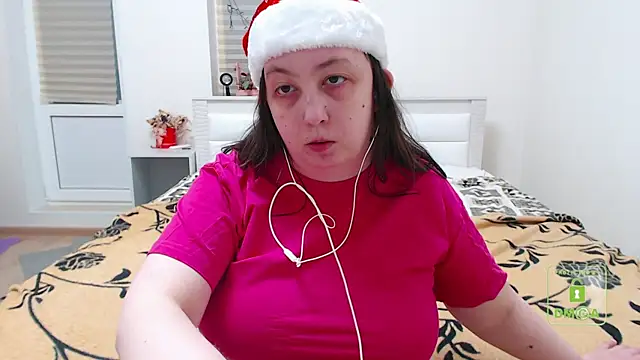 Snapshot of cute_and_hot chatting on December 2024 12:52:02 PM cute and hot online show from December 2024 12:52:02 PM
