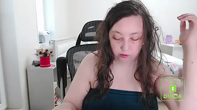 Snapshot of cute_and_hot chatting on September 2025 09:22:01 AM cute and hot online show from September 2025 09:22:01 AM