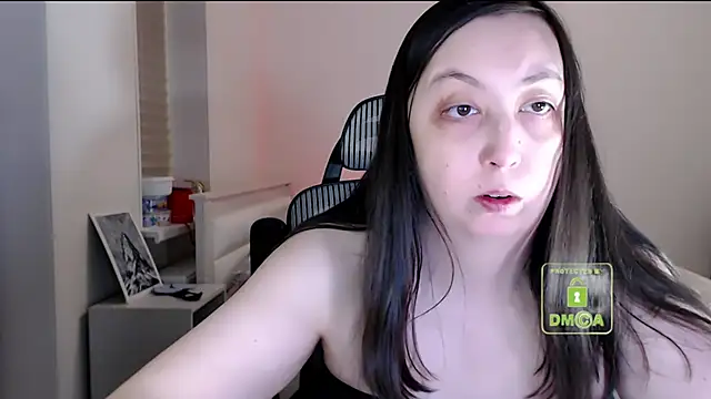 cute and hot online show from January 2026 07:11:01 PM