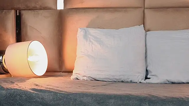 angelinepossy online show from September 2025 09:18:01 PM