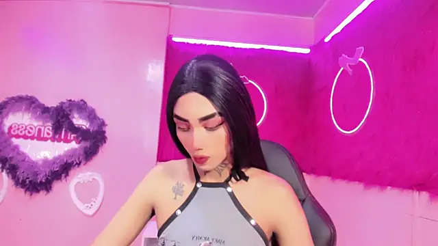 Angel21    online show from December 2024 07:33:01 PM