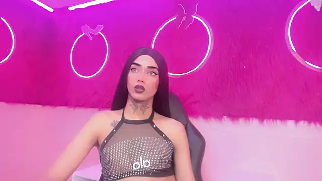 Angel21    online show from December 2024 10:41:02 PM