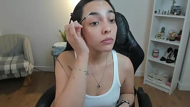  BellaEvans  online show from January 2026 05:46:02 AM