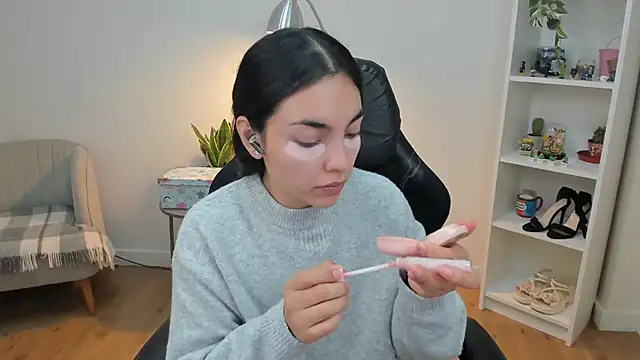  BellaEvans  online show from February 2026 05:52:01 AM