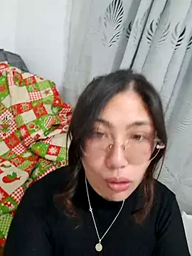 Snapshot of Mia_Ruiz chatting on October 2025 02:08:01 AM Mia Ruiz online show from October 2025 02:08:01 AM