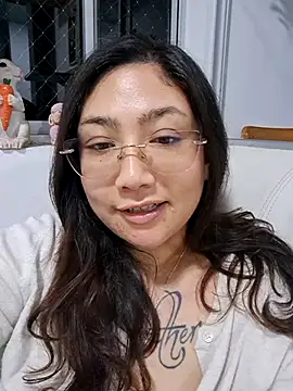 Snapshot of Mia_Ruiz chatting on November 2025 03:18:02 AM Mia Ruiz online show from November 2025 03:18:02 AM