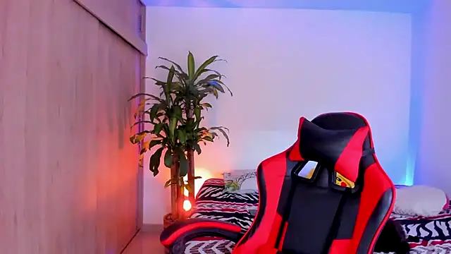 aldrinwhite online show from April 2026 06:12:02 PM