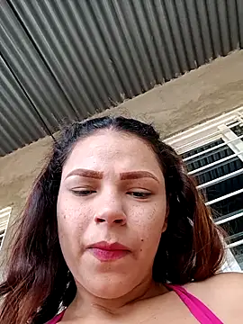 Snapshot of Mommy-Hot chatting on February 2025 01:32:01 PM Mommy-Hot online show from February 2025 01:32:01 PM