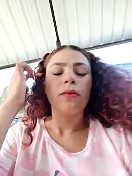 Snapshot of Mommy-Hot chatting on September 2025 01:22:01 PM Mommy-Hot online show from September 2025 01:22:01 PM