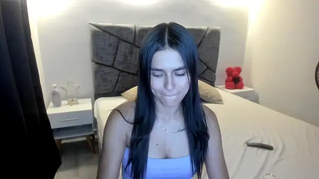 cloe fox online show from March 2026 07:26:02 AM