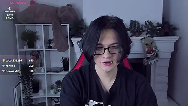 Snapshot of Justin_Care chatting on December 2024 02:17:02 AM Justin Care online show from December 2024 02:17:02 AM