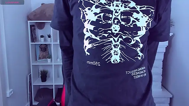 Snapshot of Justin_Care chatting on January 2025 08:32:01 PM Justin Care online show from January 2025 08:32:01 PM