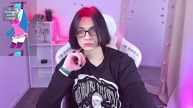 Snapshot of Justin_Care chatting on February 2025 08:21:01 PM Justin Care online show from February 2025 08:21:01 PM