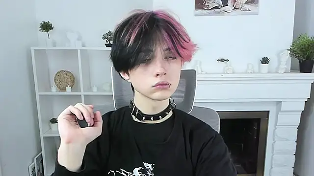 Snapshot of Justin_Care chatting on September 2025 12:28:02 PM Justin Care online show from September 2025 12:28:02 PM