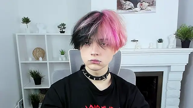 Snapshot of Justin_Care chatting on September 2025 08:23:01 PM Justin Care online show from September 2025 08:23:01 PM